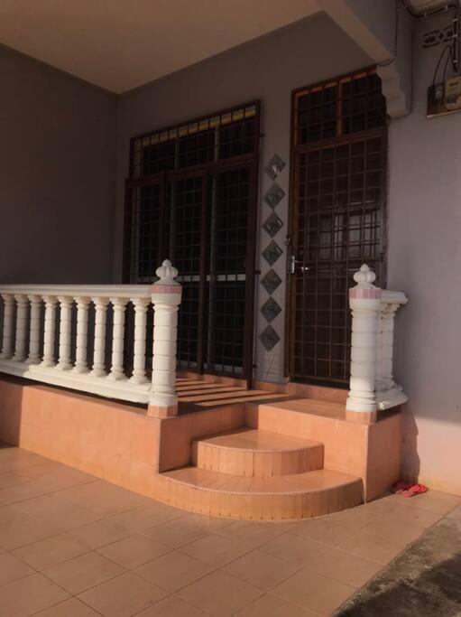 Homestay Che Mat Kuala Terengganu Buitenkant foto